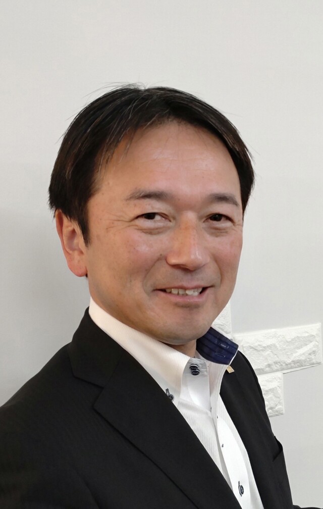 R&C株式会社 岡田信